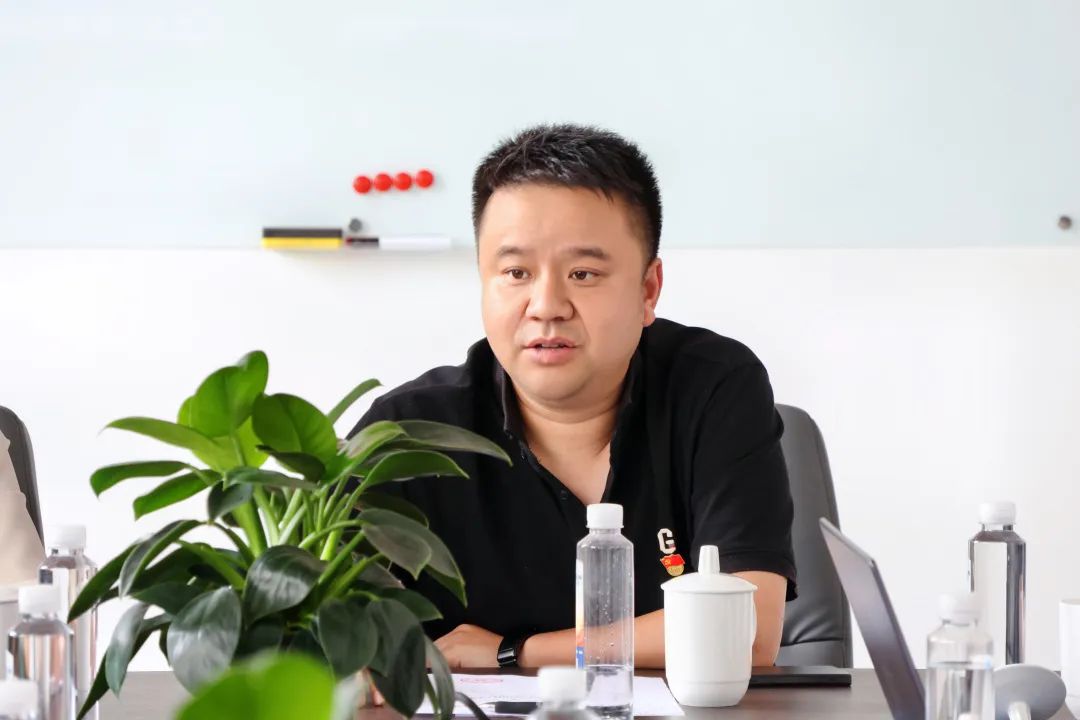 3鴻新新能源黨支部正式成立.jpg